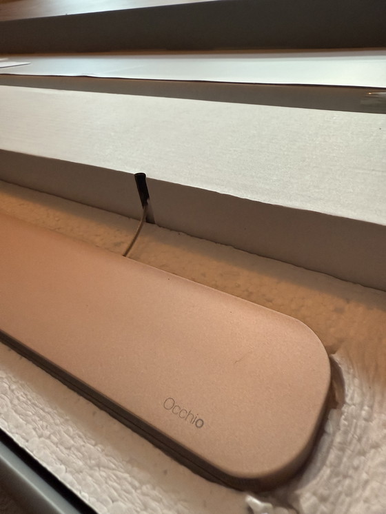 Image 1 of Occhio Mito Volo 140 - Oro Mate / Capota blanca