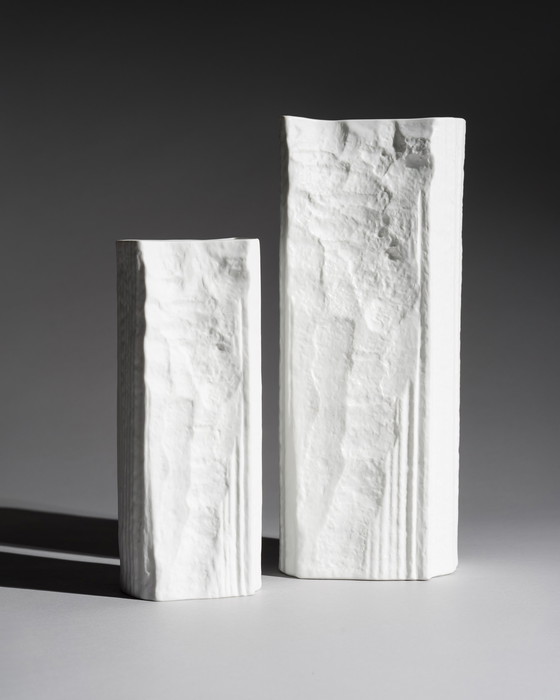 Image 1 of Duo de vases sculpturaux Rosenthal Studio-Linie, relief en porcelaine biscuit Martin Freyer