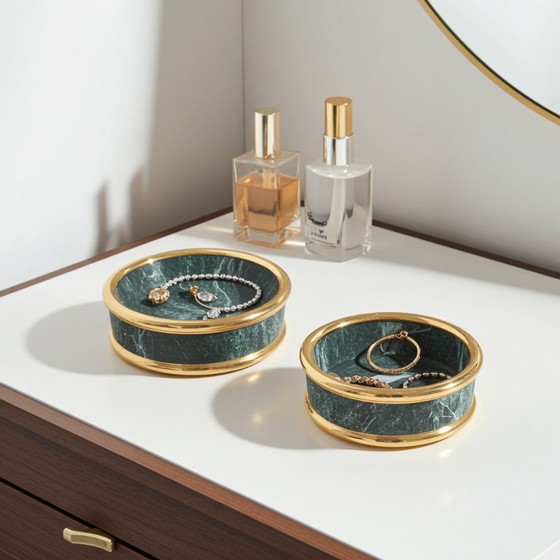 Image 1 of Plato para joyas - efecto mármol verde - fabricado en Italia