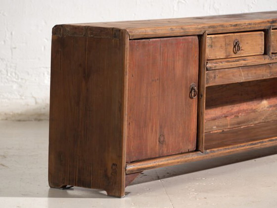 Antique low cabinet in pine wood – China, circa 1900 – Storage cabinet, Iron (photo 21 of 40)