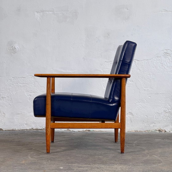 Image 1 of Een paar Hongaarse blauwe kunstlederen fauteuils, 1960