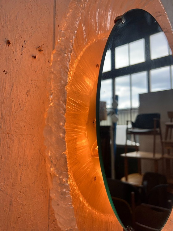 Vintage Ronde Hillebrand Iceglass Spiegel Met Verlichting – Plastic (photo 9 of 11)