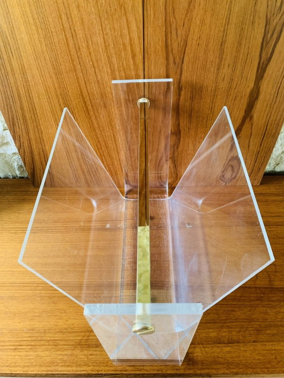 Image 1 of Zeitschriftenständer aus Plexiglas und Messing, 1970er Jahre