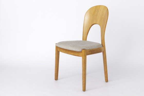 Niels Koefoed Danish Teak Dining Chair, 1970s Mid-Century Modern, Light Grey Upholstery, 2 Available, Wood (photo 5 of 12)