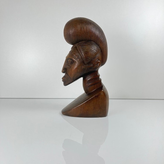 Image 1 of Busto femminile intagliato a mano in legno nero, stile Baoulé, 1960/90