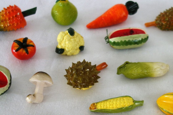 Image 1 of Vintage Ceramic Fruit and Vegetable Bowl #1