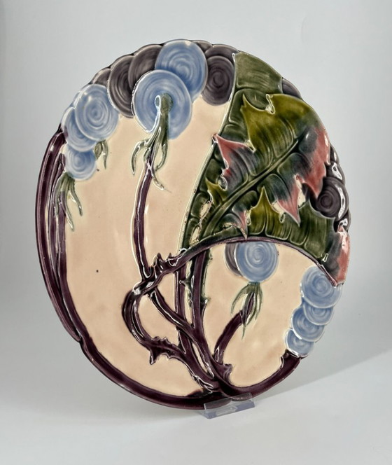 Image 1 of Plato de pared Art Nouveau, alrededor de 1900 – Schütz Blansko – Relieve floral (modelo 909)
