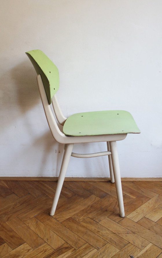 Set di 6 sedie da pranzo TON | Finitura originale color pastello | 1964 – Wood (photo 38 of 46)