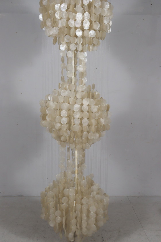 Image 1 of Shell lamp/pearl ceiling lamp of the 80s in the style of Verner Panton