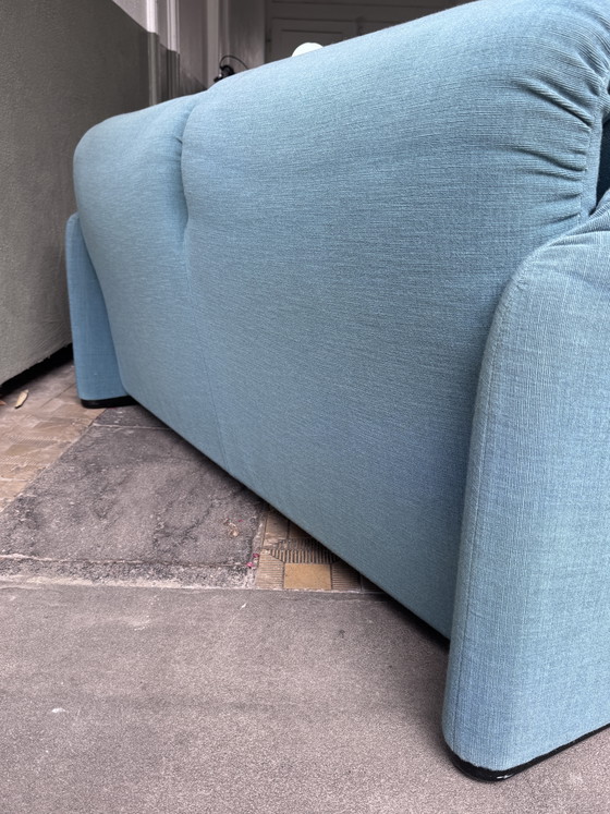 Cassina Maralunga 2-zitter – Banken, Textile (photo 3 of 5)