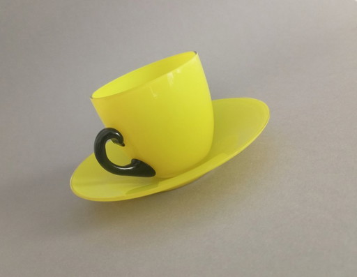 Loetz art-deco tango glazen geel/zwart mokka kopje met schotel 1925