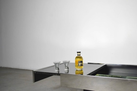 Image 1 of Tavolino da caffè con bar a scomparsa Willy Rizzo