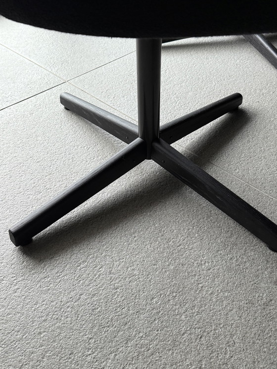 Image 1 of Minotti zwarte draaikamerstoelen 