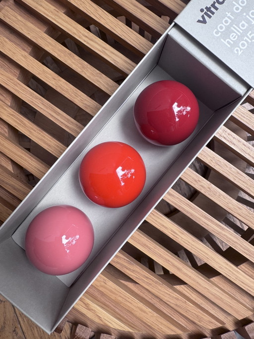 Vitra Coat Dots (rotes Set)