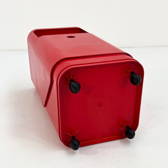 Image 1 of Rode wasmand en opbergmeubel van Anna Castelli voor Kartell, jaren 70.