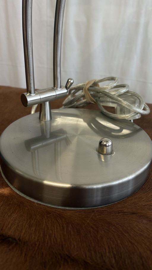 Lampe de bureau design moderne d'EGLO - Acier mat et verre - Ajustable
