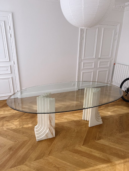 Witte marmeren eettafel - in de stijl van Carlo Scarpa's Samo (jaren 1970, Italië)