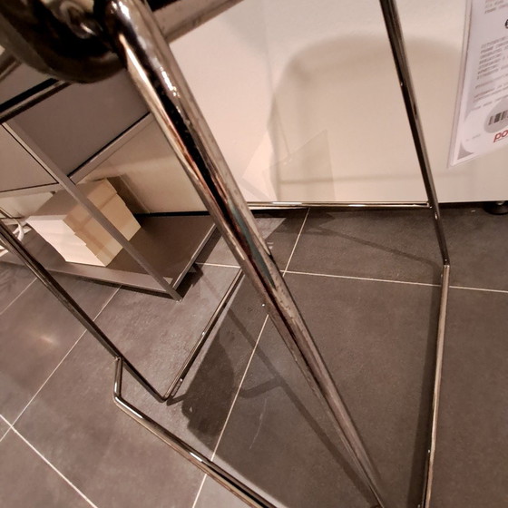 Image 1 of MDF Italia Neil barkruk