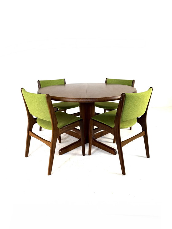 Image 1 of Vintage verlengbare Deense teakhouten eettafel ‘60