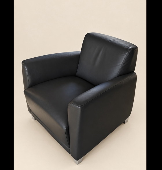 Fauteuil en cuir noir, Métal (photo 4 sur 5)