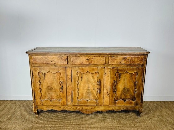 Image 1 of Buffet provinciale in noce, 1800