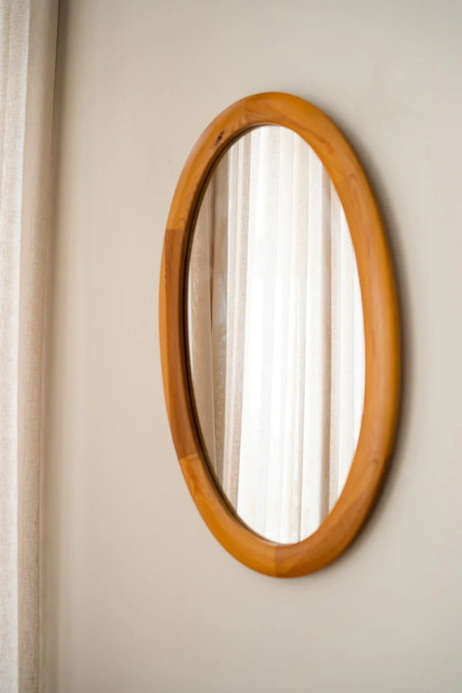 Oval pine mirror