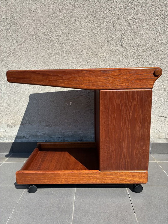Mesa-armario de bar de teca Bornholm con estante, Dinamarca, años 70, Mesas de centro, Madera, Marrón, 1970 (foto 7 de 8)