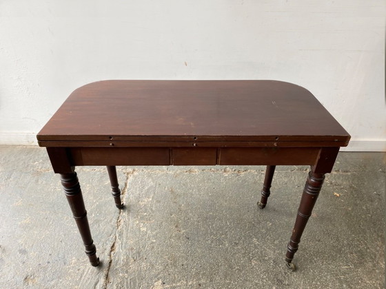 Image 1 of Table de salle à manger victorienne à rallonge en acajou avec pieds tournés et roulettes