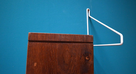Image 1 of String shelf in oak with white string bracket