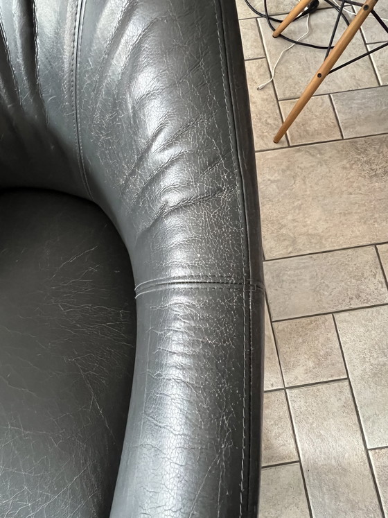 Image 1 of Dos sillones Leolux estilo chamán con otomana.