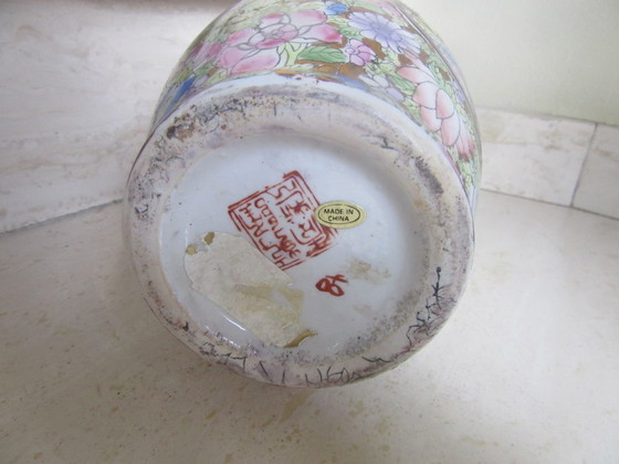 Large Chinese Vase Signed, Also With "Made In China" Label, 31 Cm Tall – Ceramic, Porcelain (photo 6 of 13)