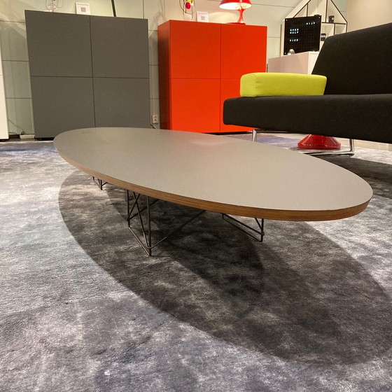 Image 1 of Vitra Elliptical salontafel