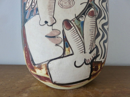 Alfajar" ceramic vase Spain, in the Picasso style, 1980s