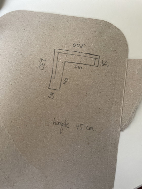 Image 1 of Montel Hoekbank