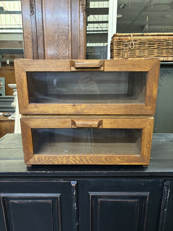 Image 1 of Armario antiguo con tapa