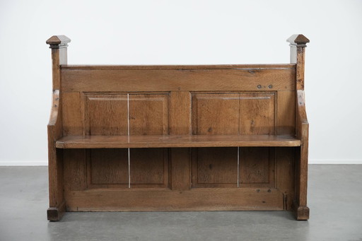 Antico banco da chiesa in quercia in stile gotico con bellissime incisioni