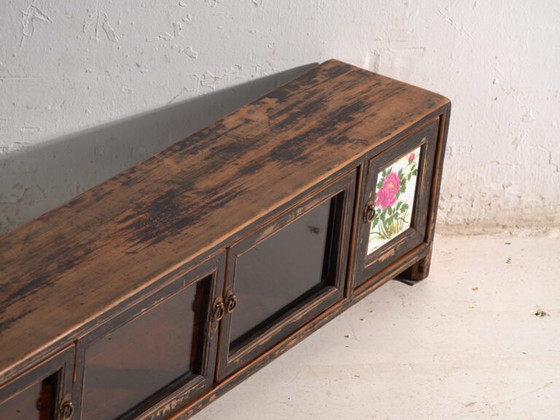 Antique low cabinet in elm wood – China, circa 1900 – Sideboard cabinet, Iron, Glass, Rustic (photo 17 of 39)