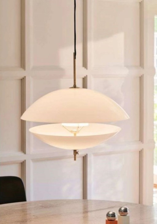 Lámpara colgante Fritz Hansen Clam de 44 cm