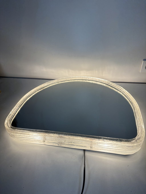 Iconische Hillebrand boogmodel ijsglas verlichte wandspiegel