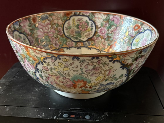 Große chinesische Porzellan 'Punch Bowl' (31 cm) – Millefleurs & Satsuma-Stil – Dekorative Objekte, Porcelain (photo 6 of 10)