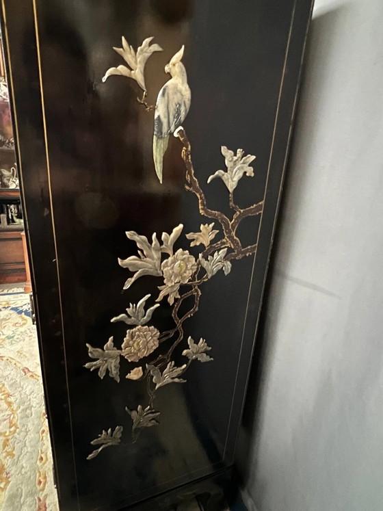 Mobile in stile Chinoiserie. Intarsiato con steatite, giada, marmo e avorio. – Armadi, Marble (photo 6 of 9)