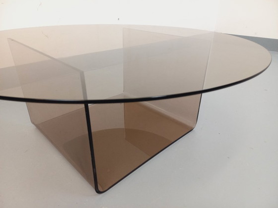 Image 1 of Vintage round coffee table in glass and plexiglass, Space Age style from the 1970s
