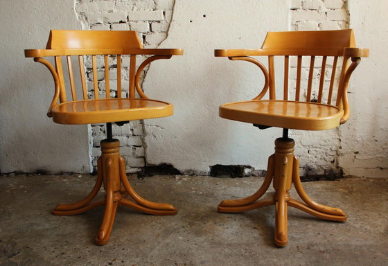 Image 1 of 2 chaises de bureau vintage en bois Thonet