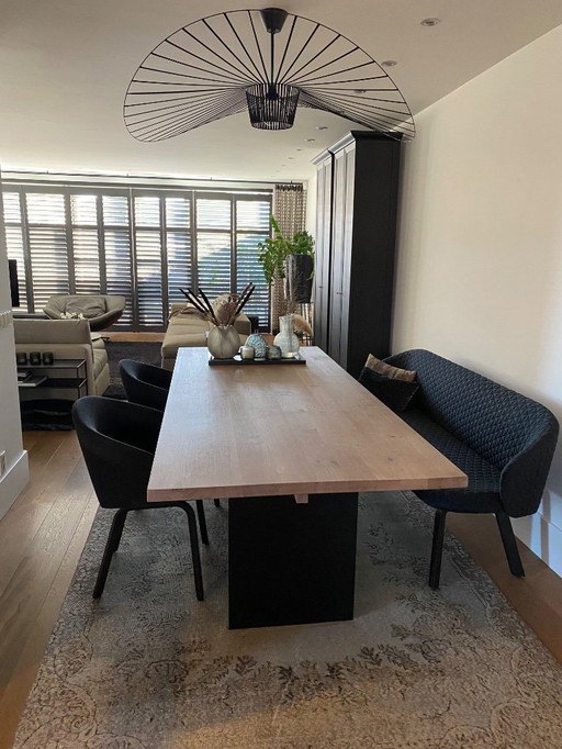 Van Rossum furniture dining table