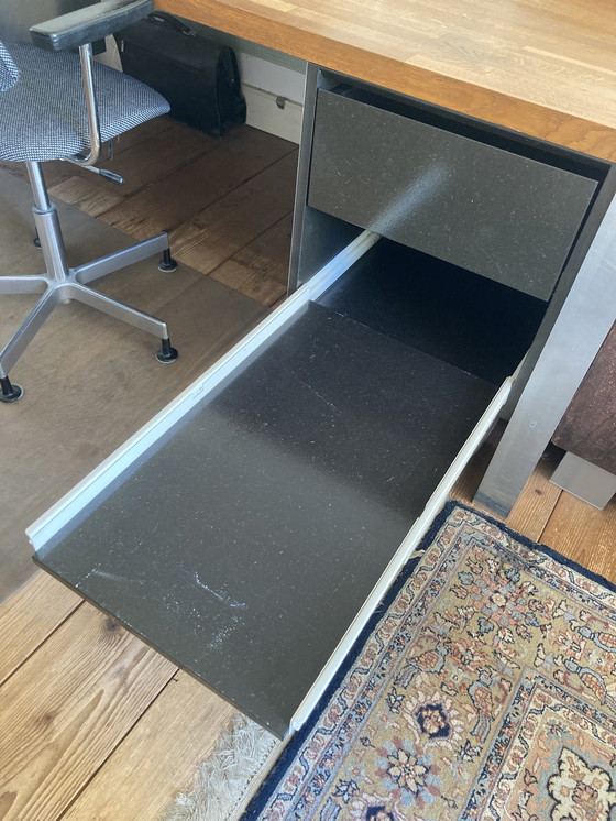 Image 1 of Escritorio/mesa de diseño único con tapa de roble