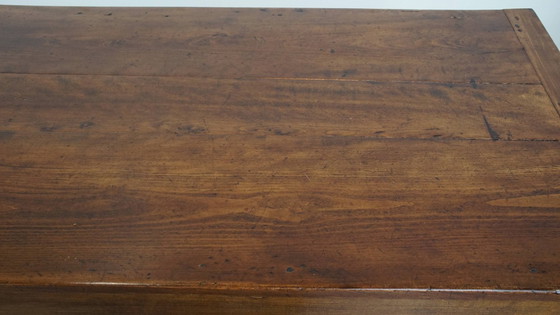 Image 1 of Table de salle à manger ancienne en bois fruitier du 18ème siècle avec 2 tiroirs