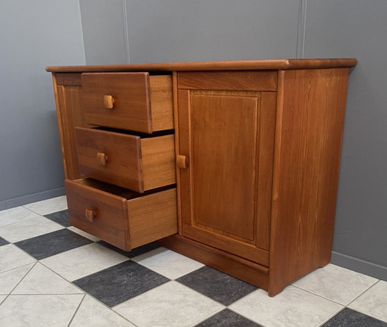 Teak Sideboard by Dyrlund Denmark – Wood, Vintage (photo 7 of 14)