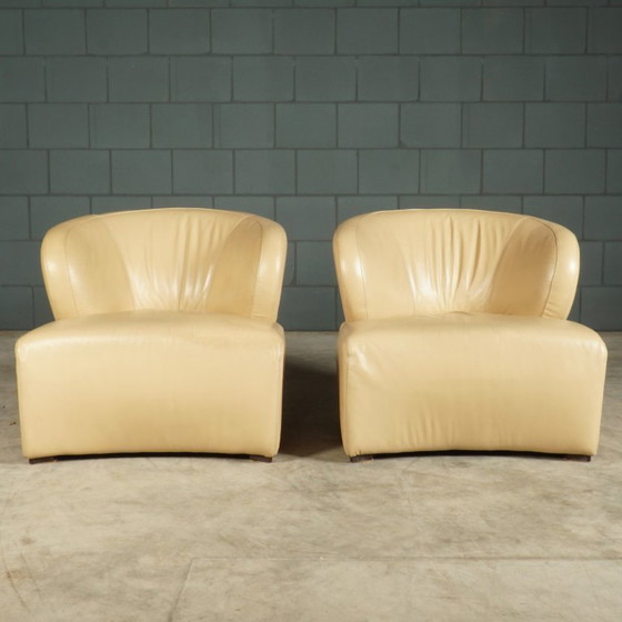 Image 1 of Vintage leather armchair – beige