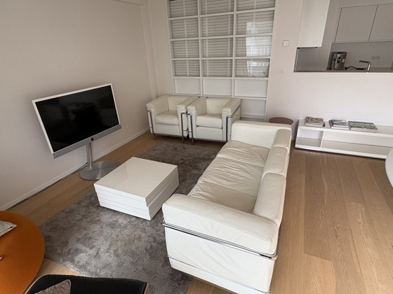 2X Cassina LC2 White Leather – Poltrone, Metal (photo 6 of 6)