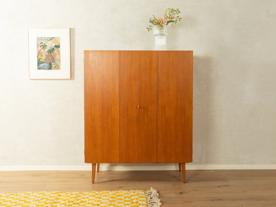Image 1 of Huisbar, secretaire en andere accessoires uit de jaren 50 in mid-century stijl.